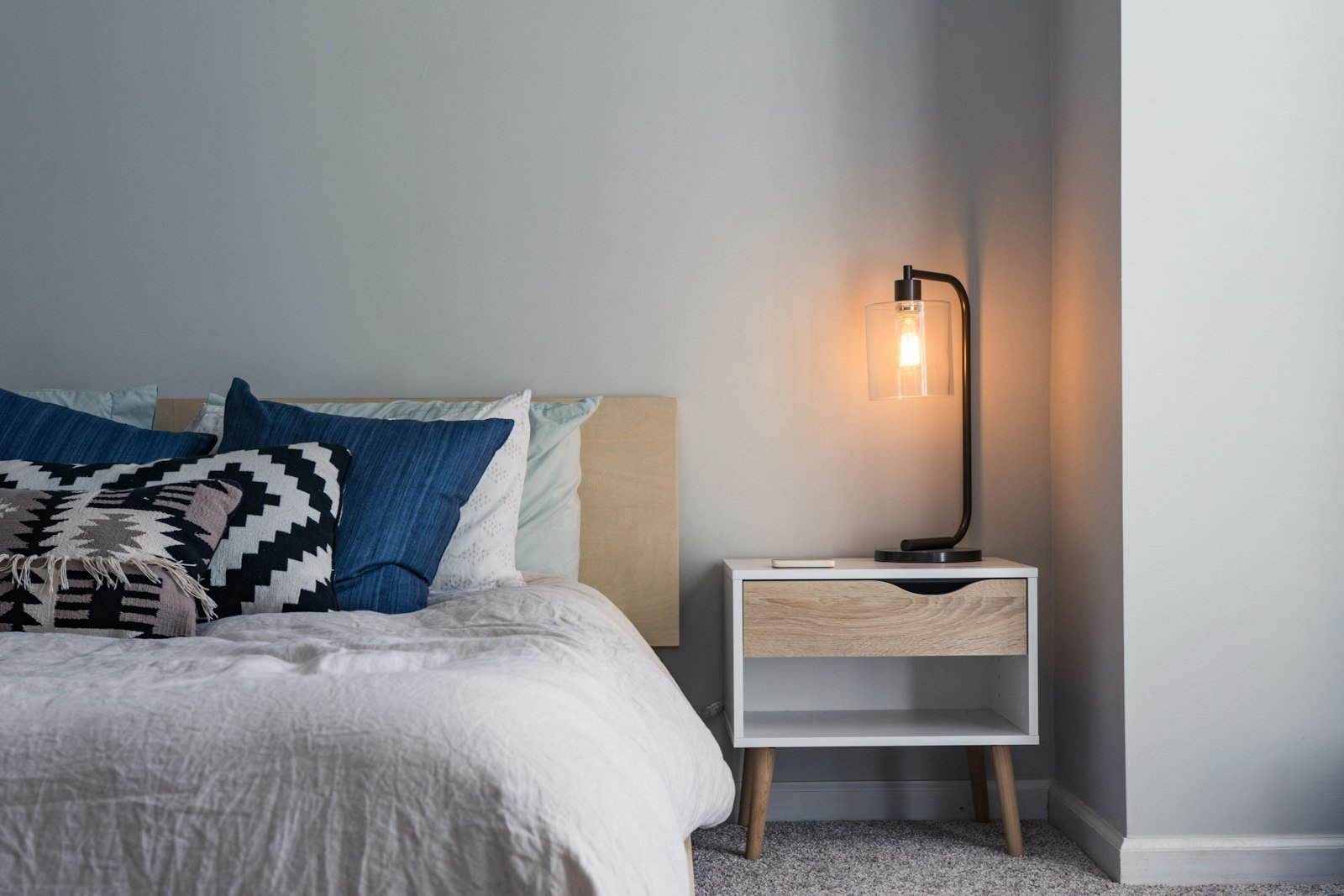 Bed bug mattress inspection in Gresham, OR